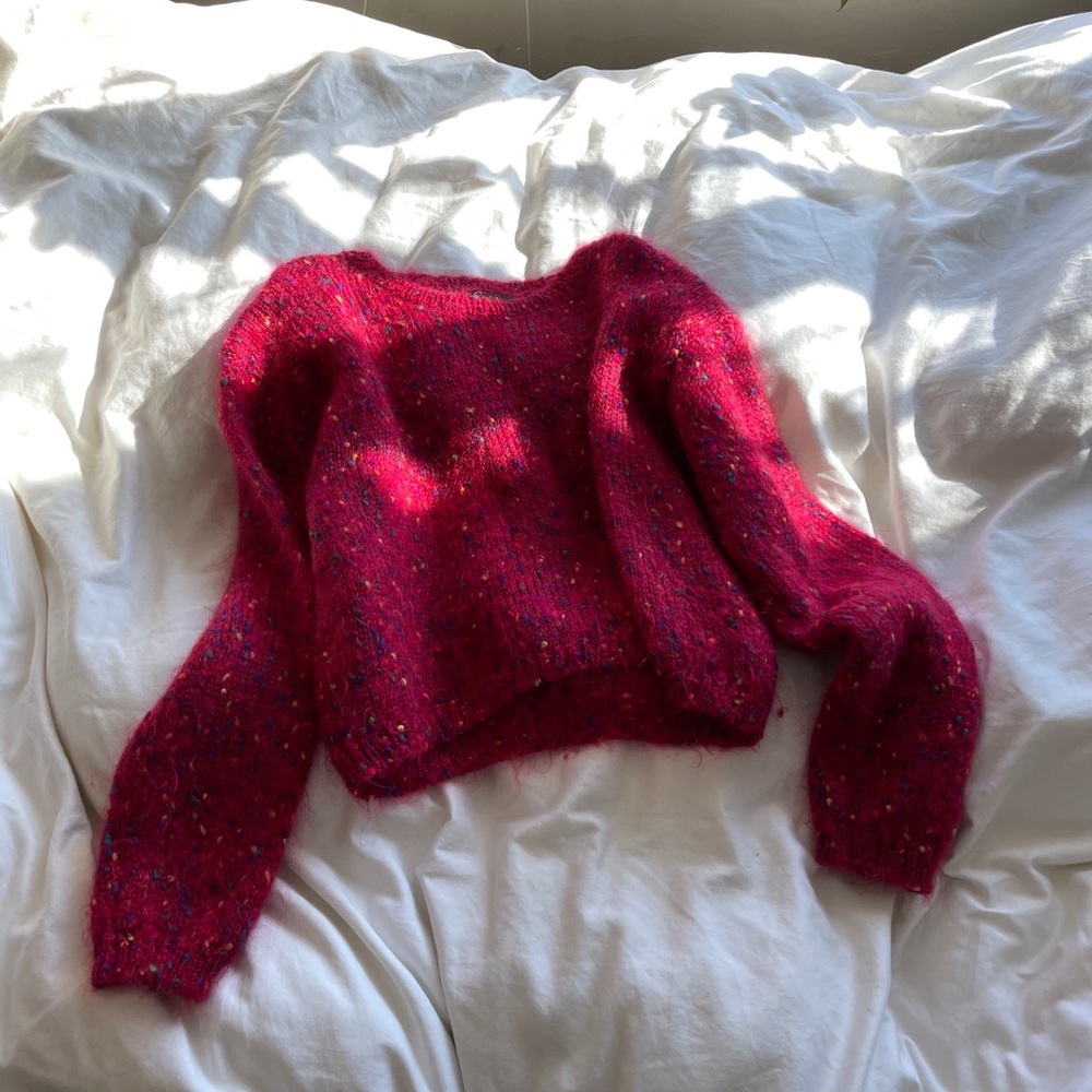 Vintage soft feel fuzzy crop sweater